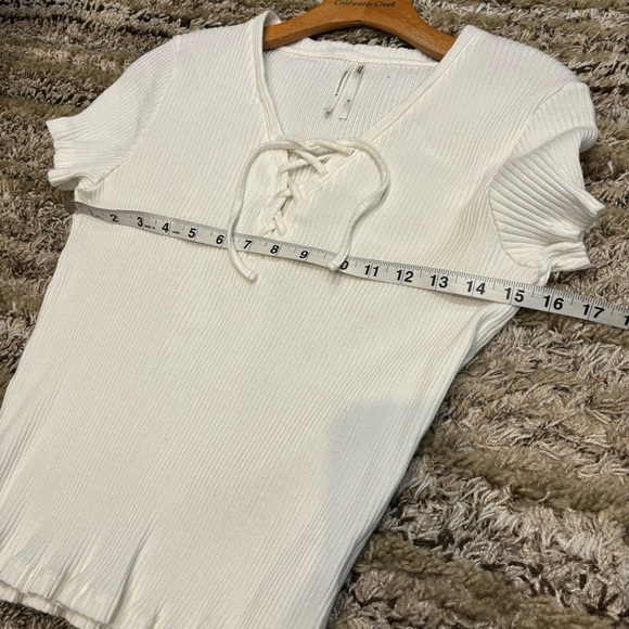 Anthropologie XL White Ribbed Lace-Up Top short sleeve fitted - Picture 7 of 9